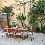 Appartement 3 Chambres Avec Jardin Prive